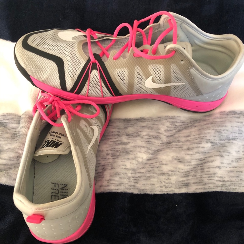 Women’s athletic shoes